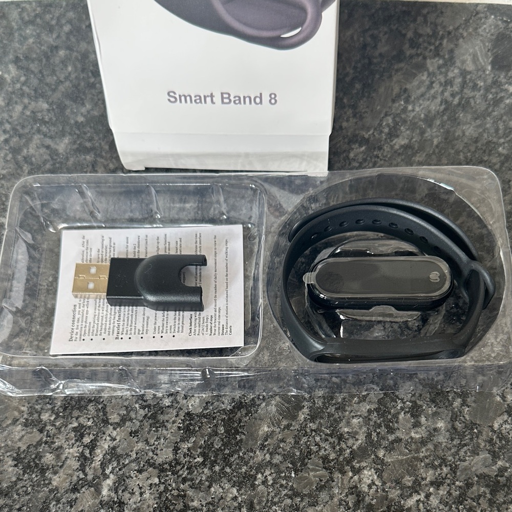 Black Smart Band 8 - Picture 3 of 3